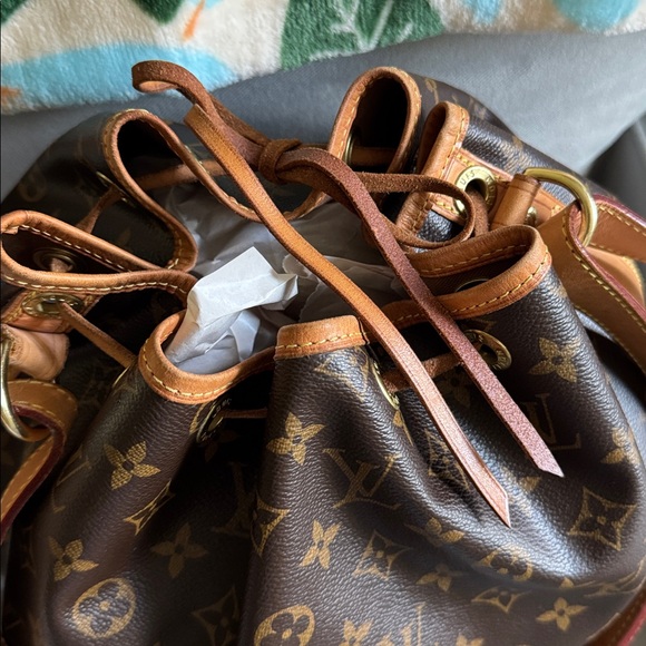 Louis Vuitton Monogram Noe GM - Picture 2 of 16